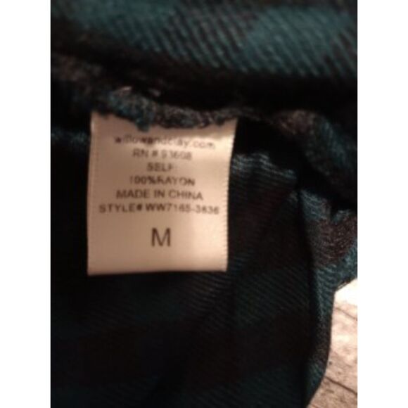 Willow & Clay Women's Size Medium Green & Black Flannel Open Front Shirt - Picture 6 of 7